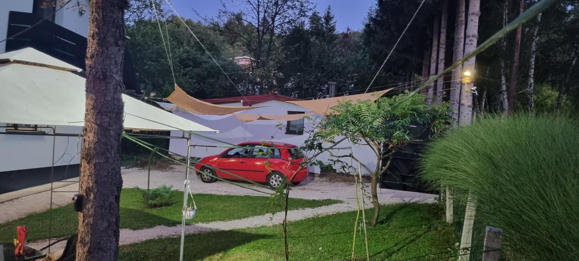 Holidayhouse * Visoko